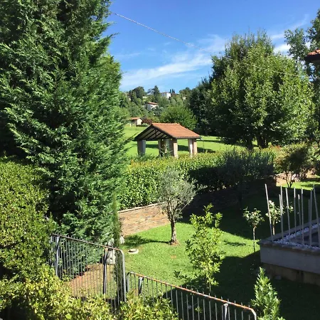 Maison Cherie Bed and Breakfast Μπέργκαμο